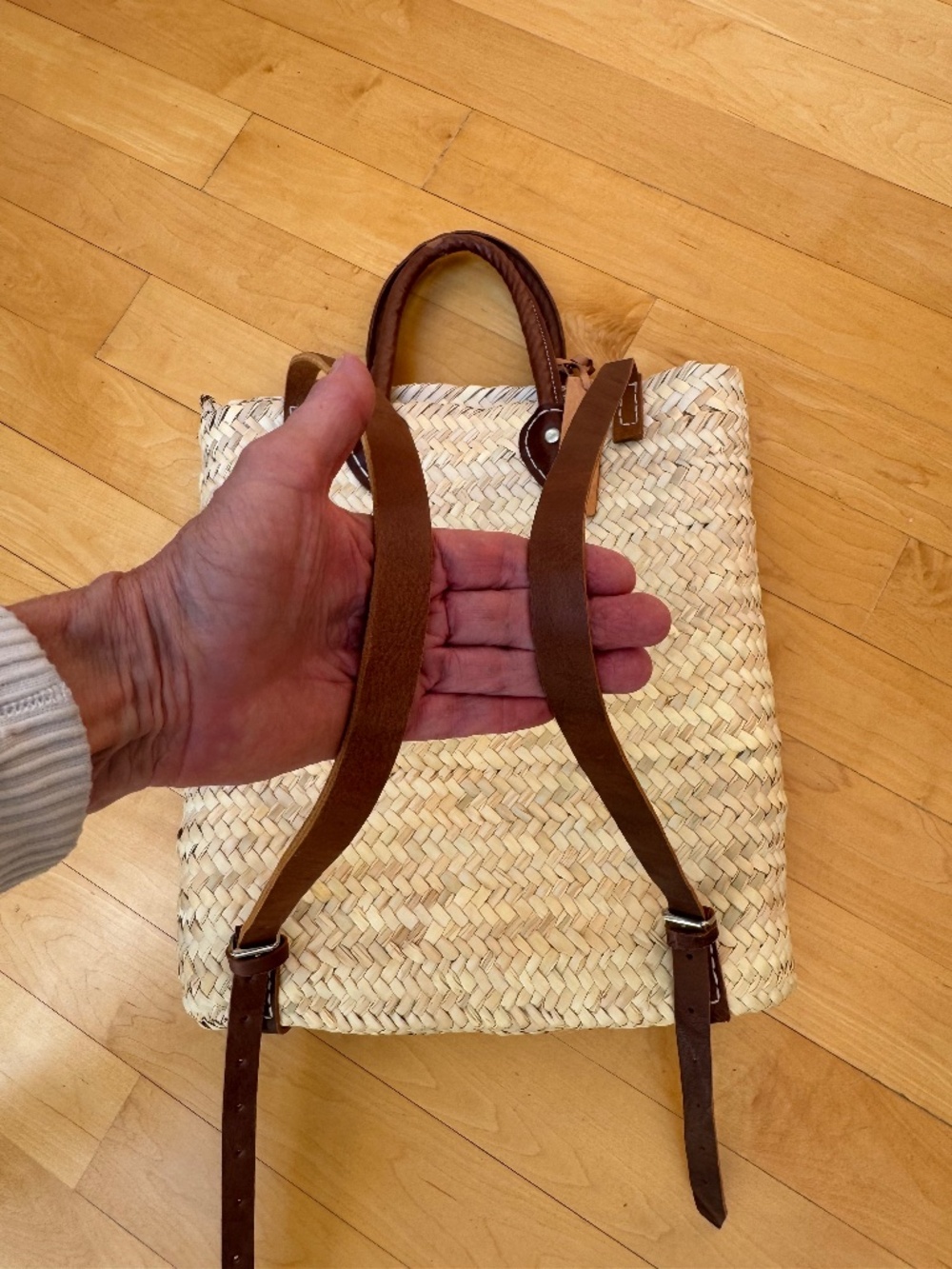 NWOT Raffia Tote/Backpack with Leather Straps by French Bags - Picture 4 of 10